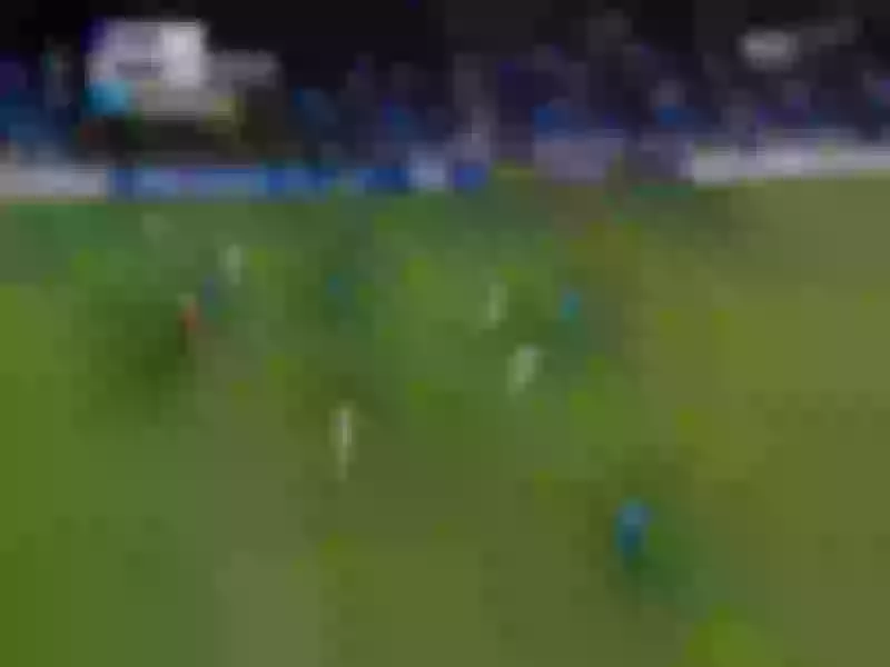 فيديو حصري: لحظة إضاعة "الحمدان" فرصة ذهبية لتسجيل هدف الهلال الثاني أمام نساجي الإيراني