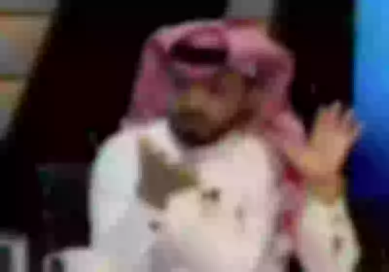 "المريسل" يخرج عن صمته ويواجه تصريحات "سلمان الفرج" بردّ قاطع على "مانشيني" مدرب الأخضر