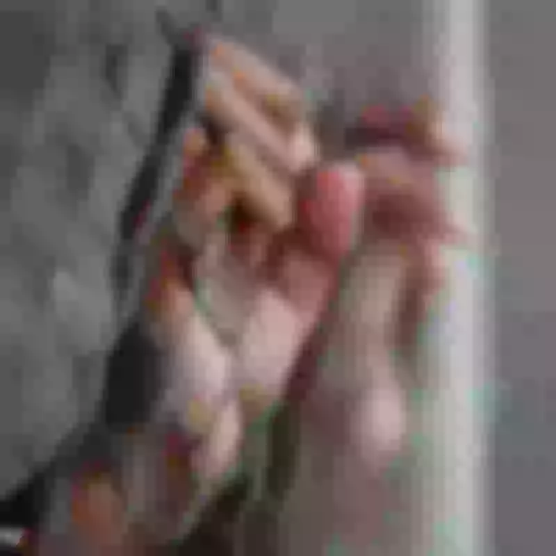 تسريب صورة مؤلمة للكويتية حليمة بولند من خلف القبضان (شاهد)