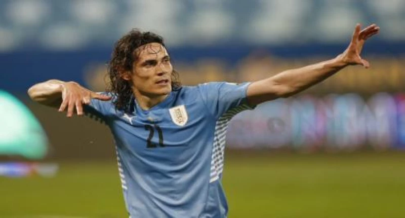 منتخب أوروجواي يخشى غياب كافاني عن كأس العالم