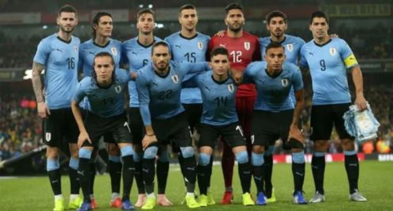 8 لاعبين أكبر من 30 عاما.. الحرس القديم يقود أوروجواي في كأس العالم