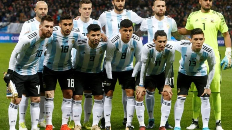 نجم المنتخب الأرجنتيني يصدم الكل.. هذه أسباب الخسارة ضد السعودية ومباراة الغد نهائي !!