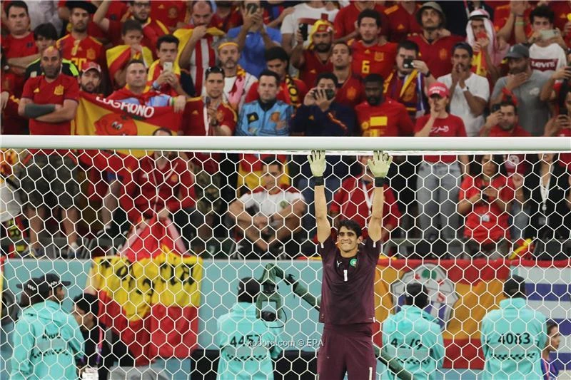 ياسين بونو يفضح المنتخب الإسباني في مونديال كأس العالم قطر 2022 هذا ما حصل في هذا الوقت الحرج