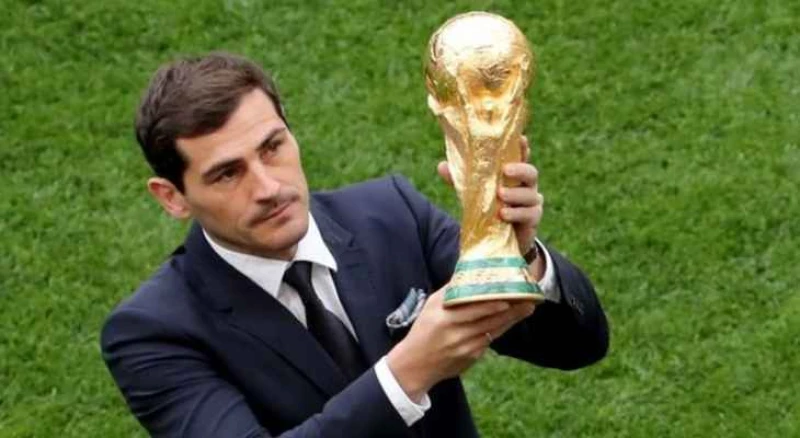 لن تصدق..... حامل كأس العالم نجم المنتخب الإسباني في مونديال قطر2022