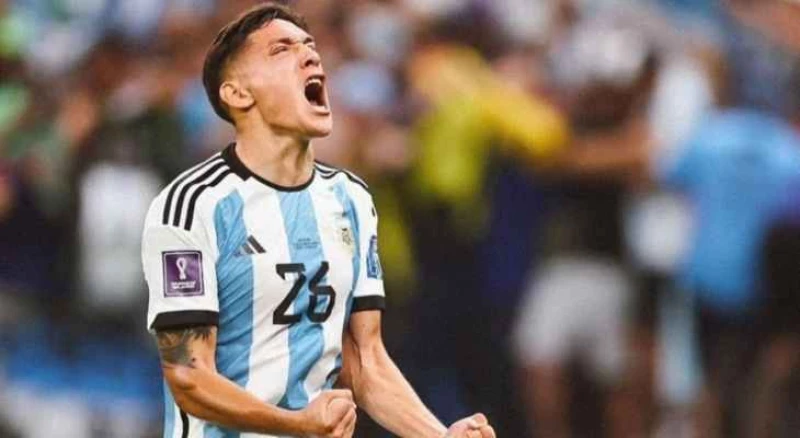 احتفالات غريبة جدا من النجم الأرجنتيني مولينا  بالفوز ببطولة كأس العالم2022