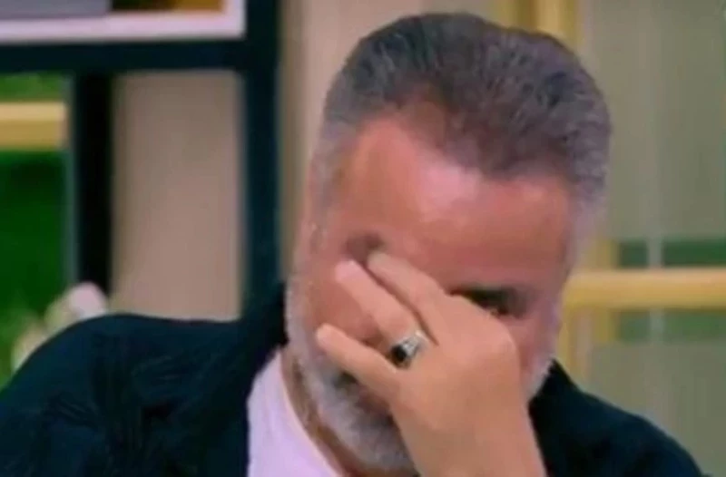 فنان مصري شهير يبكي على الهواء مباشرة ويصدم المشاهدين.. ماحدث لابنته يشيب له شعر الرأس!