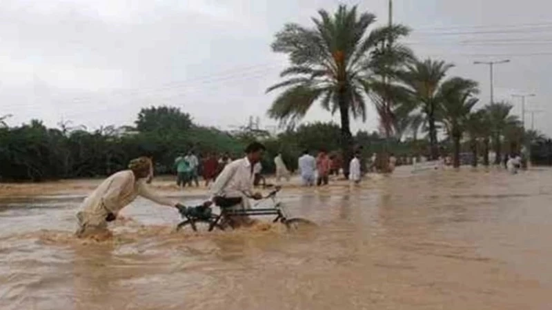 أمطار فيضانية جارفة تجتاح مصر خلال الساعات القادمة بعد إعصار ليبيا.. والأرصاد الجوية تدق ناقوس الخطر وتحذر من الكارثة الكبرى وهذه المناطق الأكثر تضررًا!
