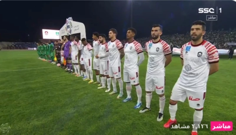 متابعة حية ومثيرة للقاء "الأهلي 0 - الرائد 0" في الدوري السعودي