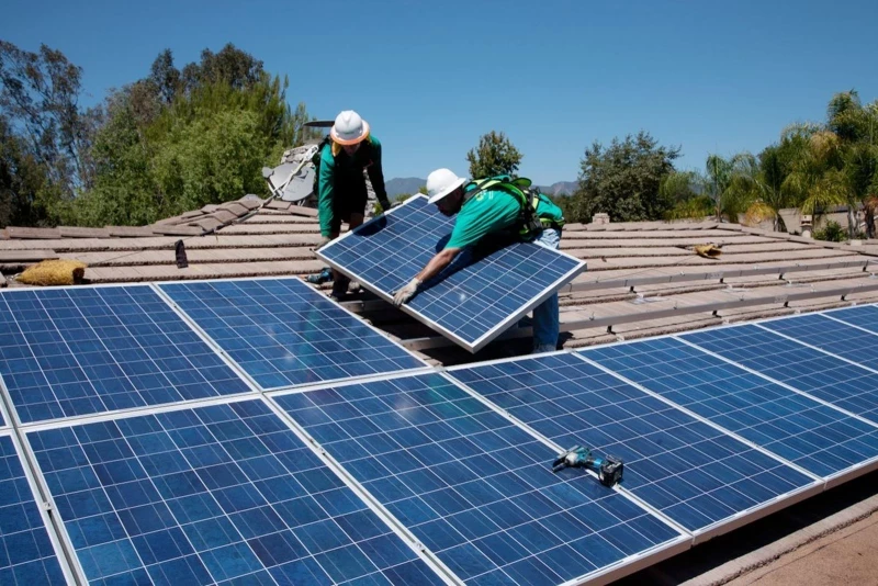 توديع أسعار الطاقة الشمسية المرتفعة - اكتشف كيفية إنشاء نظام طاقة شمسية منزلي بيسر وبدون تكاليف باهظة!