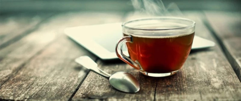 لجسمك في ظلال الشاي الخالي من السكر... 7 دوافع ملحة للتجربة والنتائج ستصعقك!